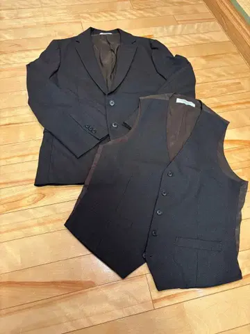 WORK TRIP OUTFITS 자켓과 베스트 세트
