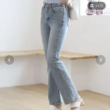 라이트 블루 부츠컷 데님
