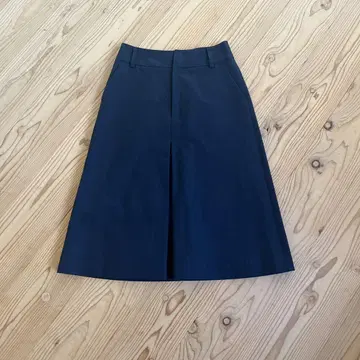 마가렛호웰 고급 무릎 아래 기장 스커트