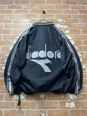 90s DIADORA 디아도라 나일론 풀오버 나일론 자켓 블랙