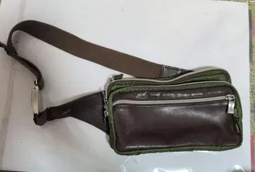 숄더백 브라운과 그린