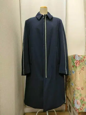 엠포리오 아르마니 네이비 롱 코트 충전솜