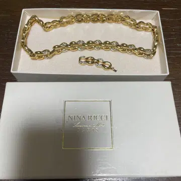NINA RICCI 골드 체인 목걸이