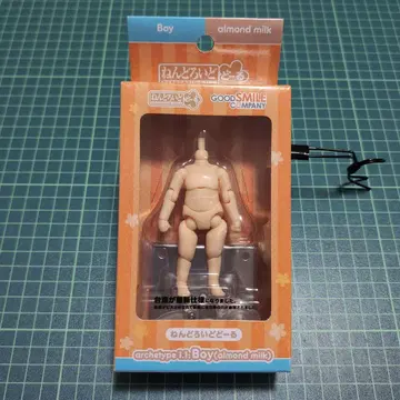 넨도로이드돌 남아 바디 (아몬드 밀크) 2