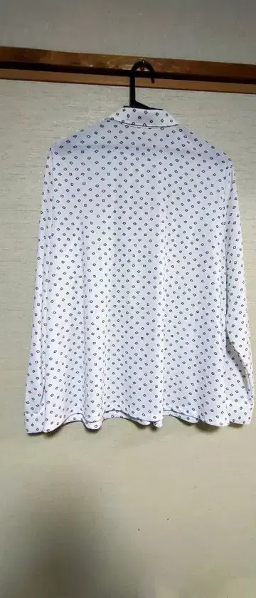 오드 플러스 긴팔 셔츠 개성적