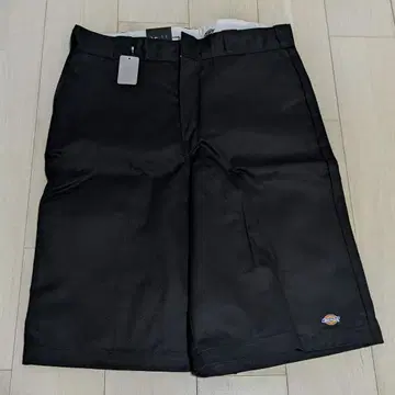 Dickies 루즈핏 숏팬츠 36인치