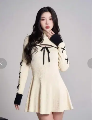 darich 바이컬러 리본 디자인 니트 Free size