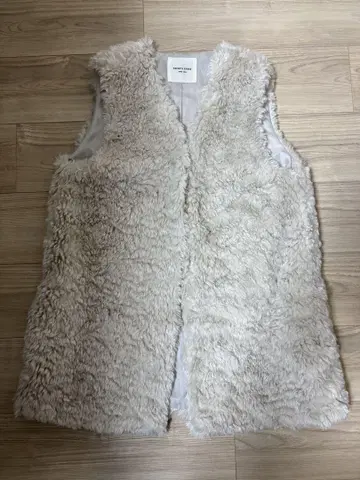 FREAK'S STORE 크림색 퍼 베스트