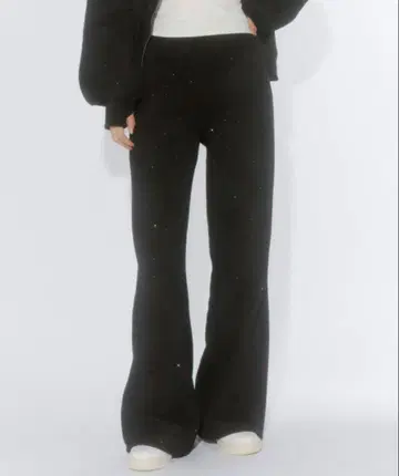 Lallana 라메 코스트레이트 스웨트 팬츠 small