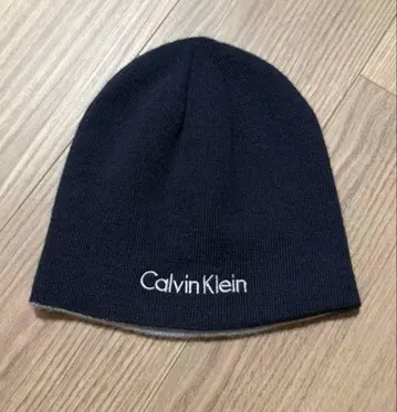 [ 새상품급 ] Calvin Klein 니트 모자 네이비
