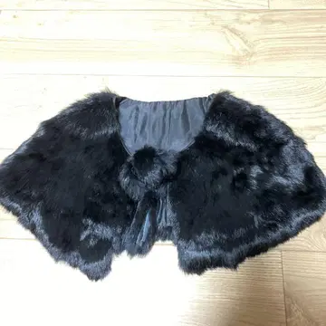 블랙 퍼 숄