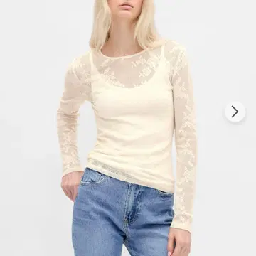 GAP 레이스 시어 탑 컬러 치노