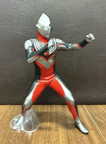 영웅 용상 울트라맨 티가 토네이도 타입