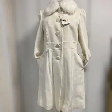 [ 새상품 ] 퍼 달린 화이트 롱 코트