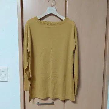 GALERIE VIE 머스타드 긴팔 니트