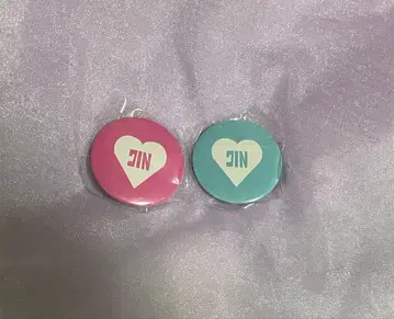 BTS JIN 하트 캔뱃지 2개