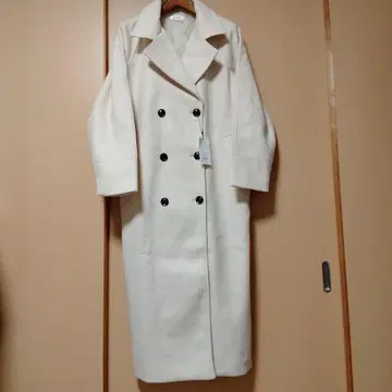 아이보리 롱 코트