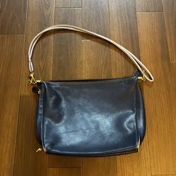요시노야 GINZA 천연 가죽 숄더백 네이비 계열 가죽