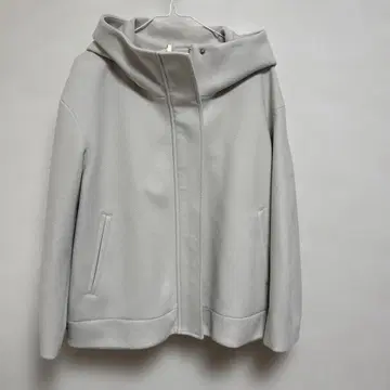 후드 부착 코트