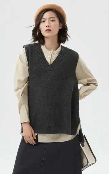 [컨디션 최상] M GAP 갭 오버 사이즈 A라인 니트 베스트