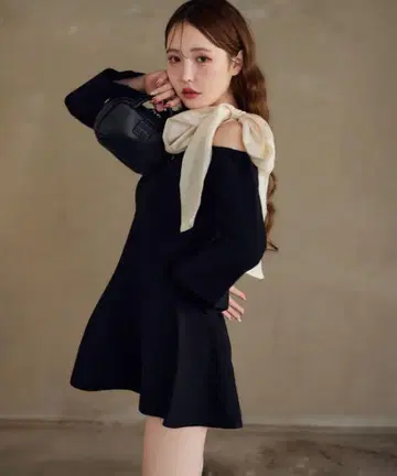 niceclaup 어깨 리본 원피스