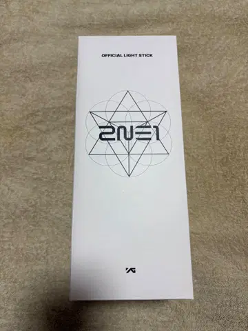 2NE1 공식 응원봉 화이트