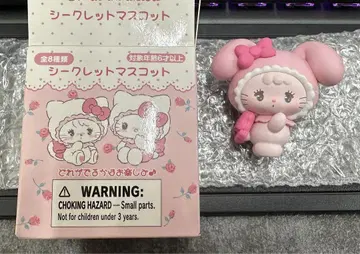 mikko illustrations x 산리오 시크릿 마스코트