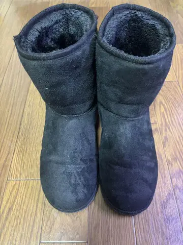 블랙 어그 부츠