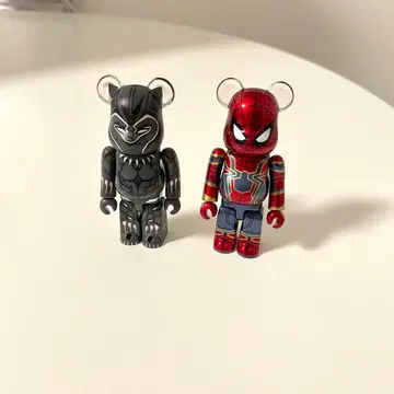 스파이더맨&블랙팬서 베어브릭 2체 세트