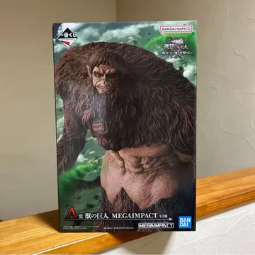 진격의 거인 제일복권 짐승 거인 피규어