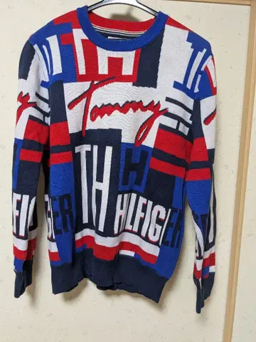 Tommy Hilfiger 그래픽 니트 M