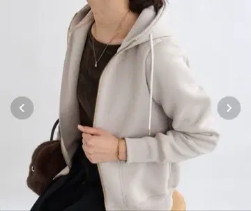 RIVE DROITE 종이상자 후드티