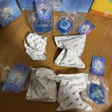 toptoy 안나와 눈의 여왕 피규어