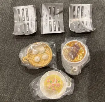 가챠 딘타이펑 미니어처 샤오롱바오 소고기 국수 볶음밥