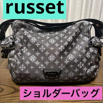 russet 숄더백