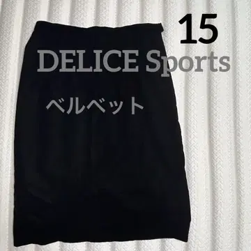 DELICE Sports 블랙 벨벳 스커트 무릎 기장