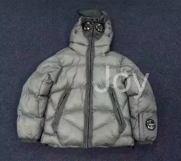 Palace x C.P. Company 푸퍼 재킷 그레이