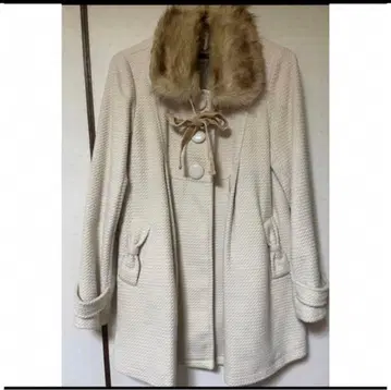 올리브 데 올리브 리본 걸리시 아이보리 퍼 부착 롱 코트