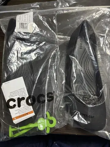 crocs brooklyn flat W9 블랙