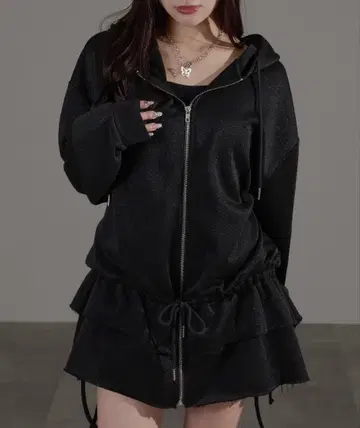 미사용 새상품 apres jour mignon 프릴 후드티 블랙