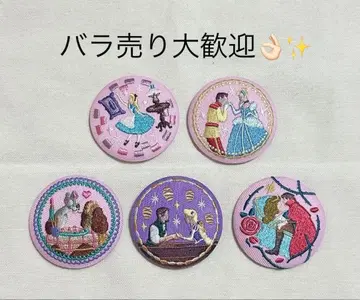 Disney Characters 디즈니 자수 캔뱃지 비스켓