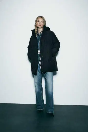 ZARA 다운 코트