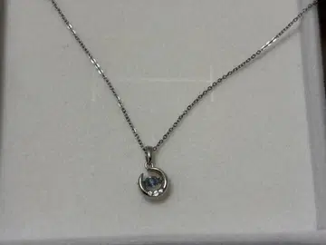 댄싱 스톤 목걸이