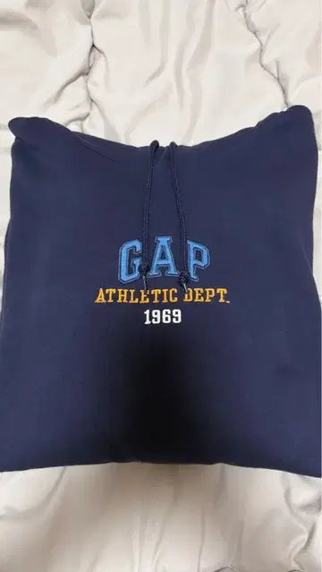 GAP 후드티