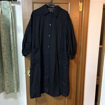 미즈이로 인드 원피스 코트 블랙