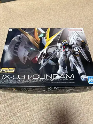 RG RX-93 V 건담