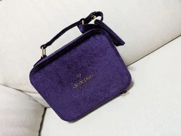 끌레드뽀보떼 파우치 홀리데이
