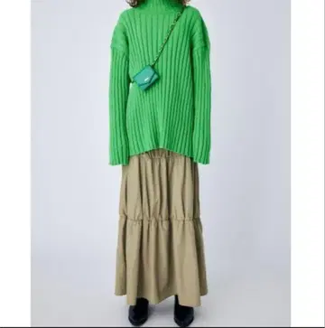 새상품급!! MOUSSY SHIRRING LONG 스커트