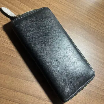 블랙 가죽 장지갑