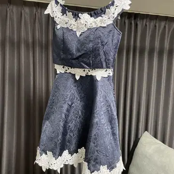 네이비 레이스 장식 드레스 S 사이즈